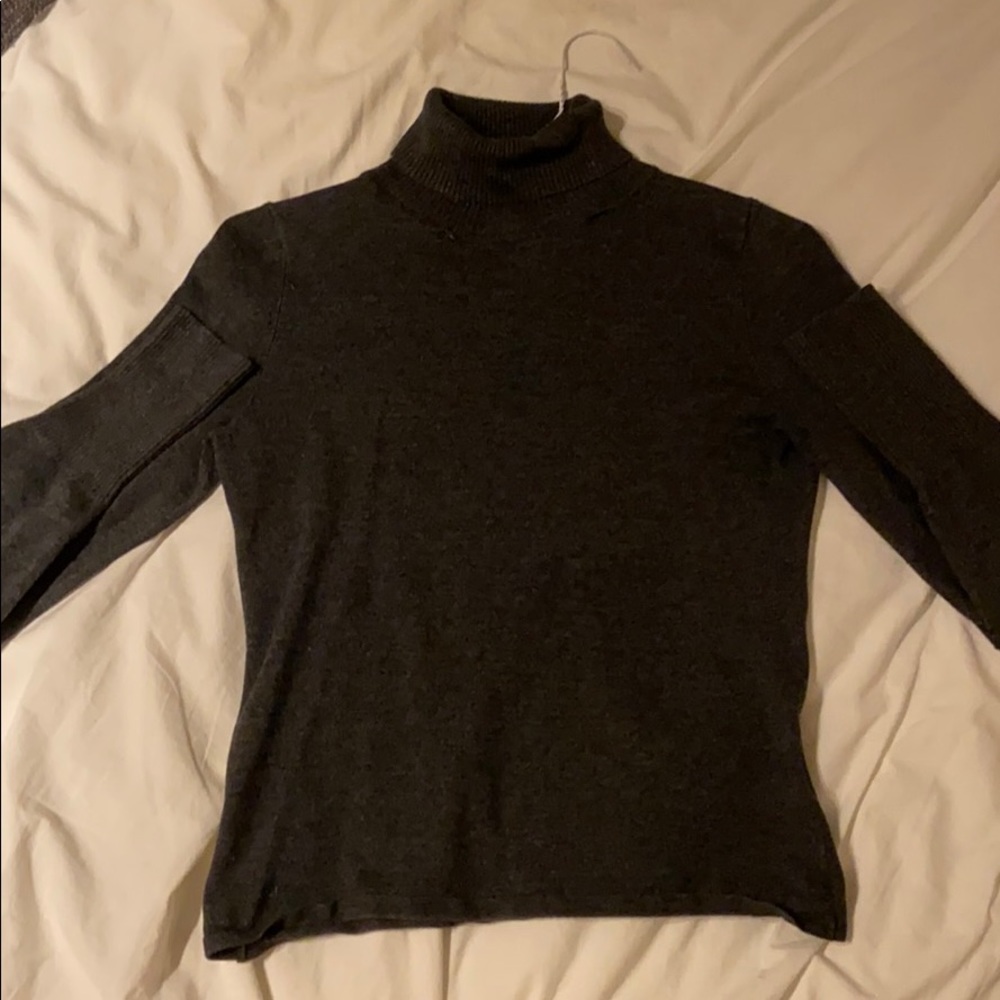 Knit grey turtleneck